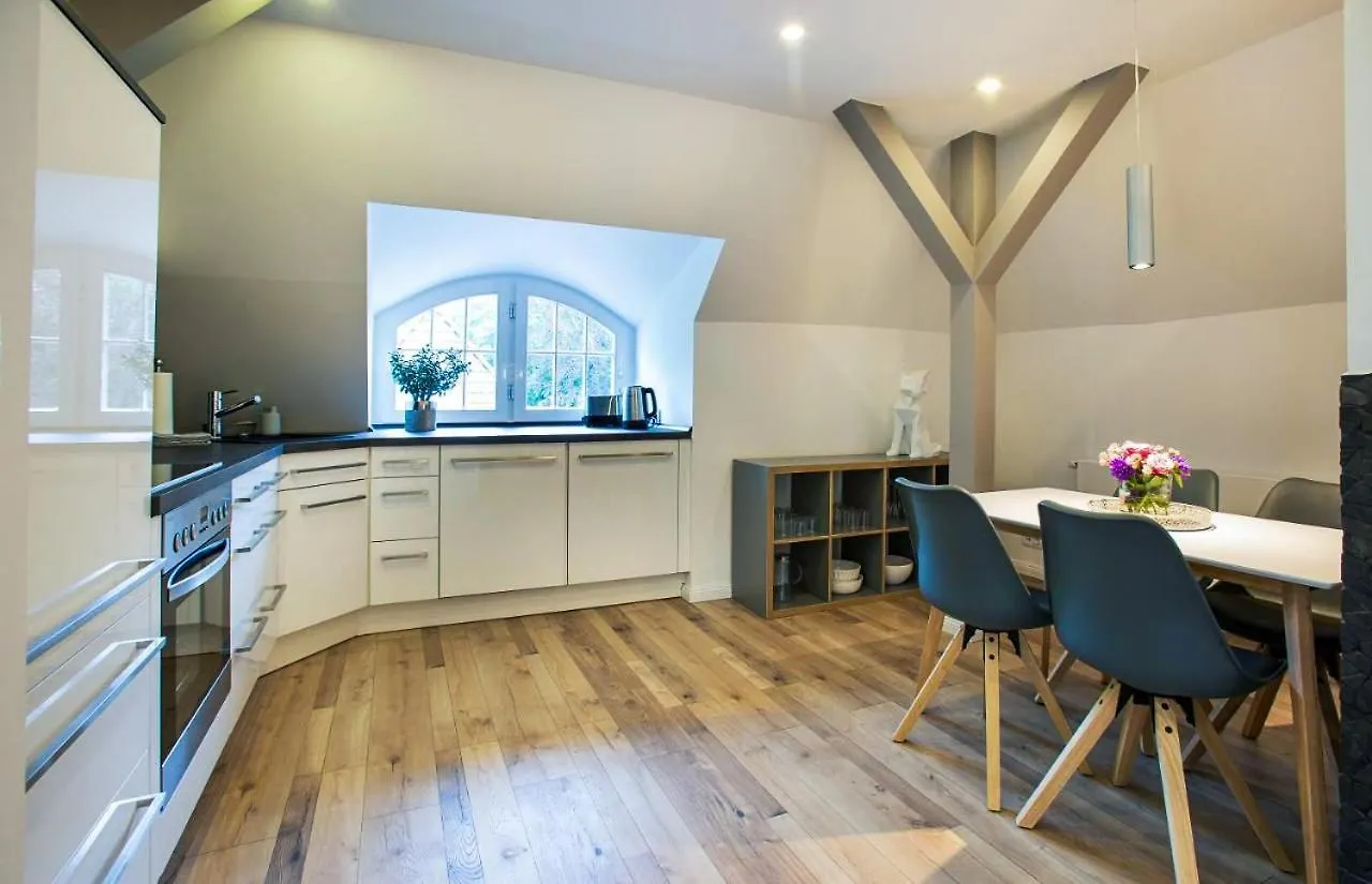 Apartment Adele im Dachgeschoß einer stilvollen Villa Dresden Deutschland